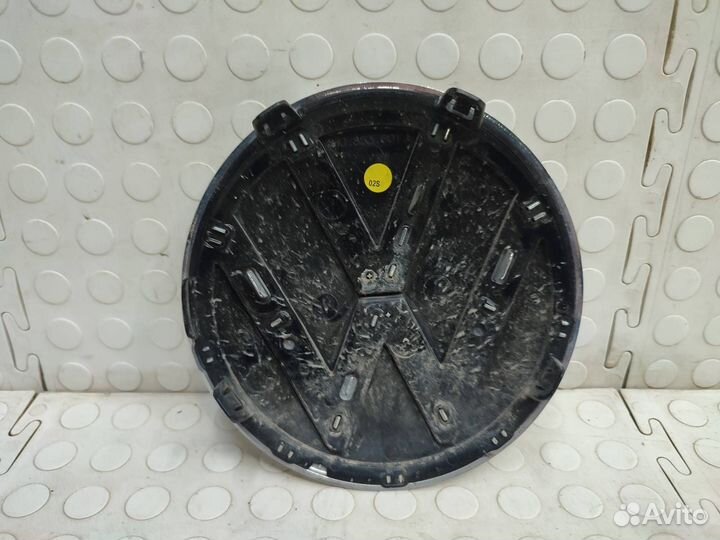 Эмблема передняя Volkswagen Polo MK6 2020