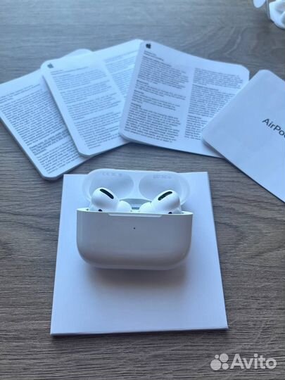 AirPods Pro + Чехол