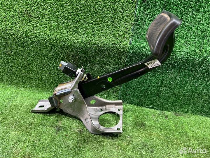 Педаль тормоза Hyundai Solaris седан 1.6 2017