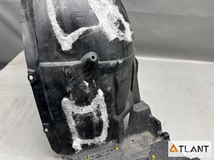 Подкрылок передний правый lexus LS460