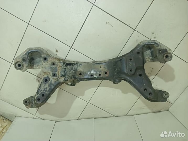 Балка подмоторная Nissan Almera N15