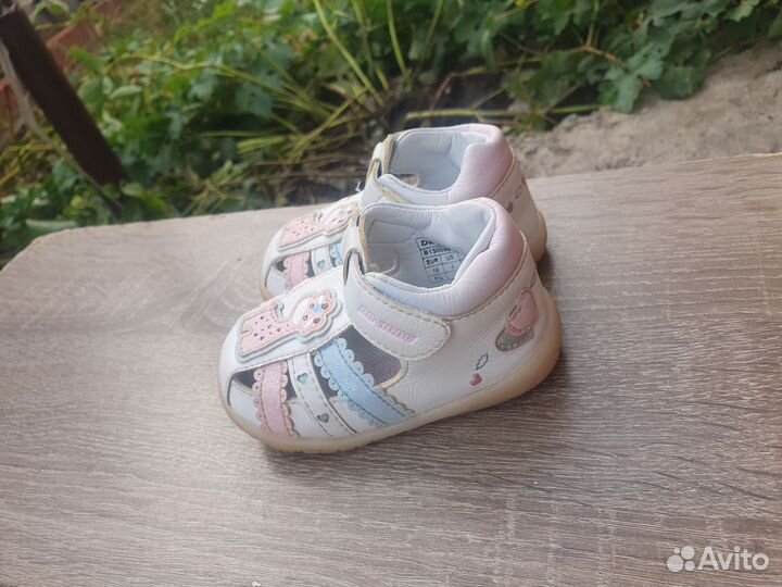 Босоножки для девочки 19 размер dr kong