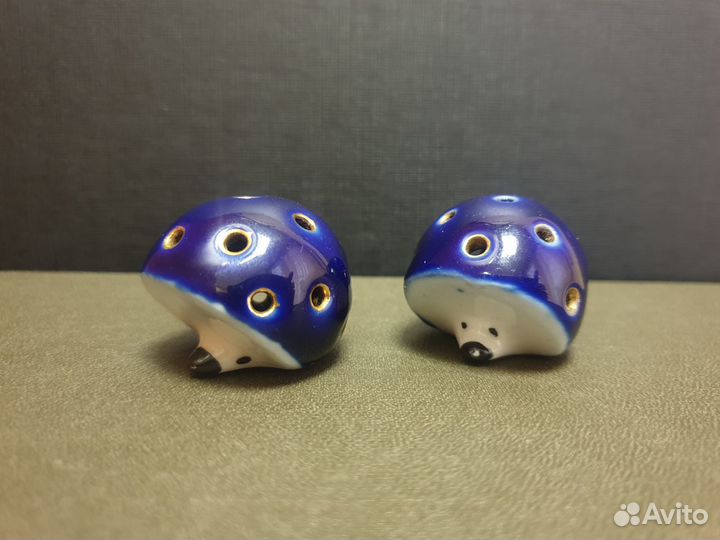 Фарфоровая игольница Ёжик кобальт СССР