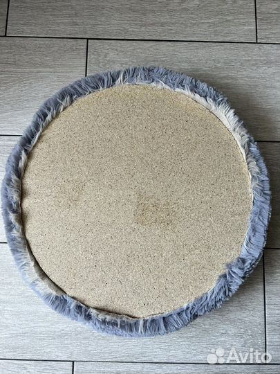 Лежанка для кошки новая