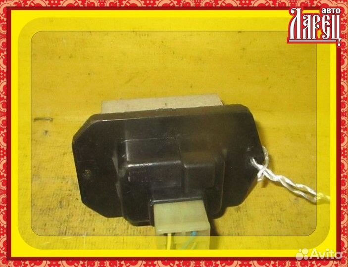 Регулятор скорости мотора отопителя Subaru Outback