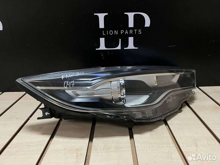 Фара правая FAW Besturn X80 фав Бестурн Х80 2018