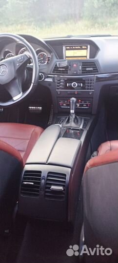 Mercedes-Benz E-класс 1.8 AT, 2011, 103 000 км