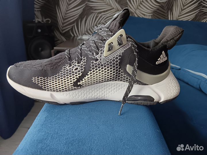 Кроссовки мужские адидас