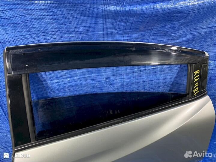 Стекло двери на honda vezel RU4 LEB