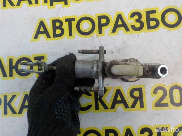 Цилиндр сцепления главный Nissan Almera (N16) 200