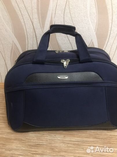 Дорожная сумка на колесах