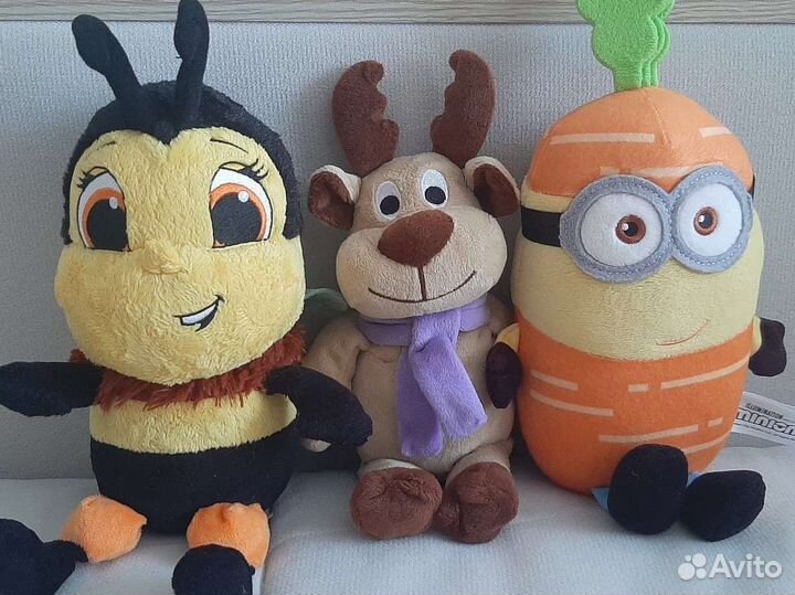 Мягкие игрушки пчелка, олень и миньон