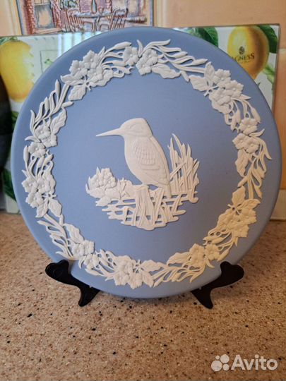 Wedgwood тарелка с зимородком