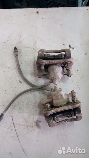 Hyundai i30 задний суппорт левый