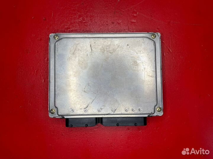 Блок управления двигателем VW Passat 5 1.8T