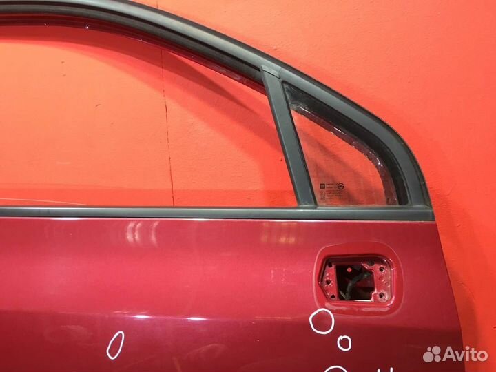 Дверь передняя правая Chevrolet Orlando J309 F18D4