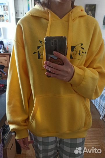 Толстовка женская с пикачу cropp