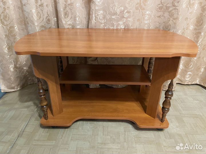 Журнальный стол