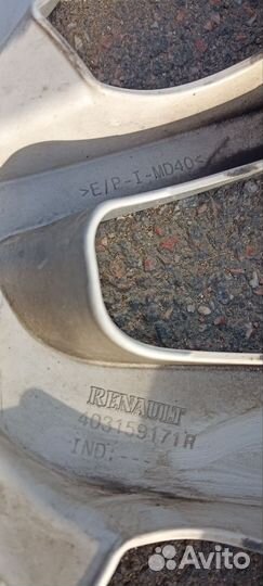 Колпак renault logan
