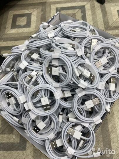 Зарядка, наушники для айфона