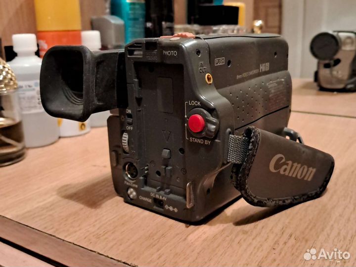 Видеокамера canon es8200va