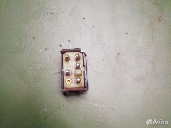 Кнопка стеклоподъемника volvo s 40