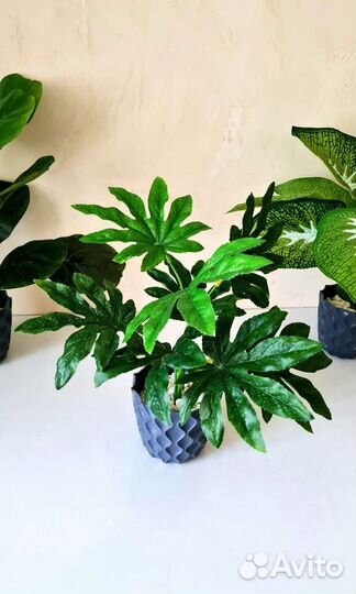 Искусственный цветок, Искусственное растение