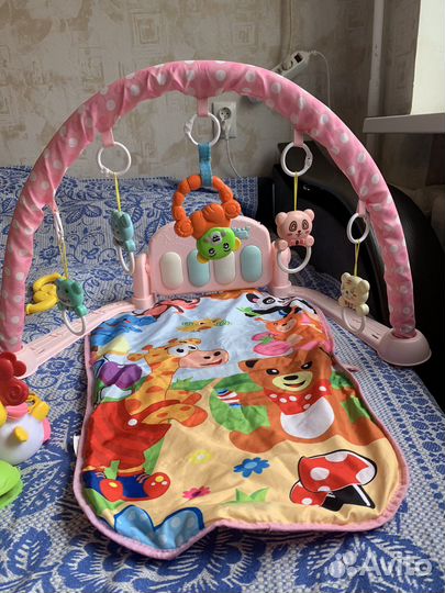 Огромный пакет игрушек для малышей