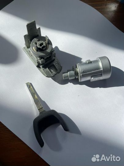 Продам личинки и ключ для Форд Фокус 2