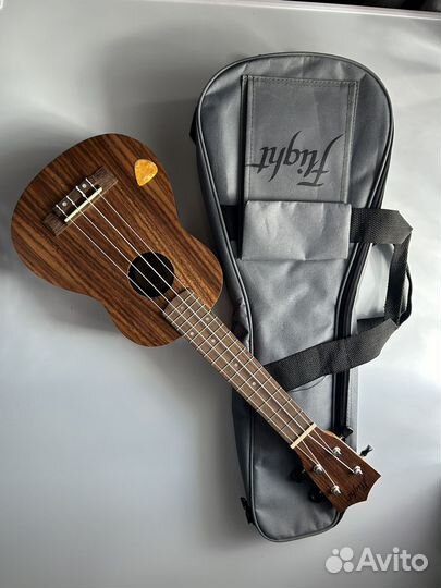 Укулеле flight