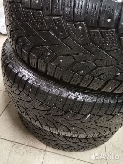 Gislaved Nord Frost 200 SUV 215/65 R16 100T