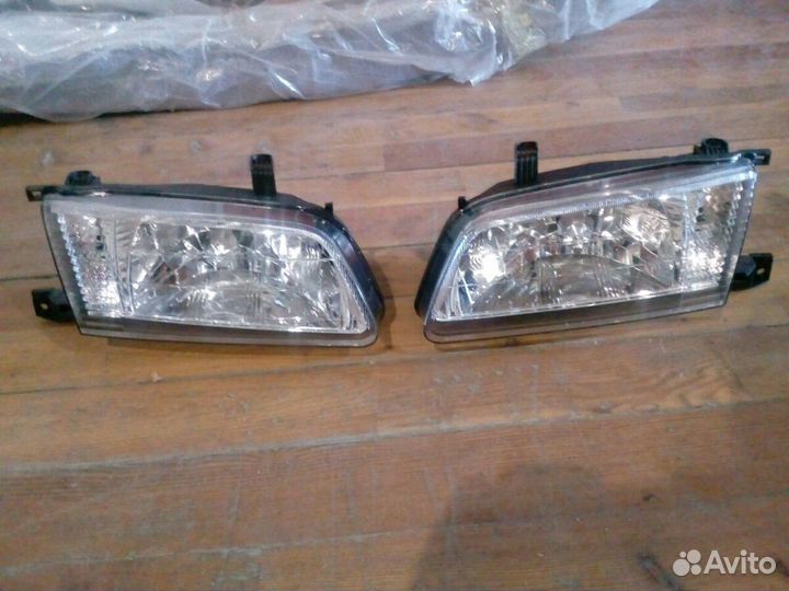 Фары Ниссан Санни 98-04 г.в