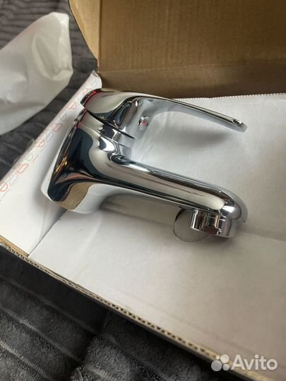 Смеситель для раковины