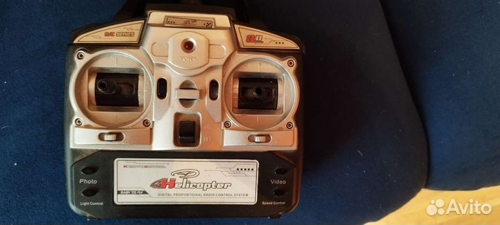 Радиоуправляемый вертолет с камерой