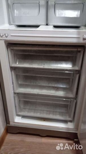 Холодильник на запчасти