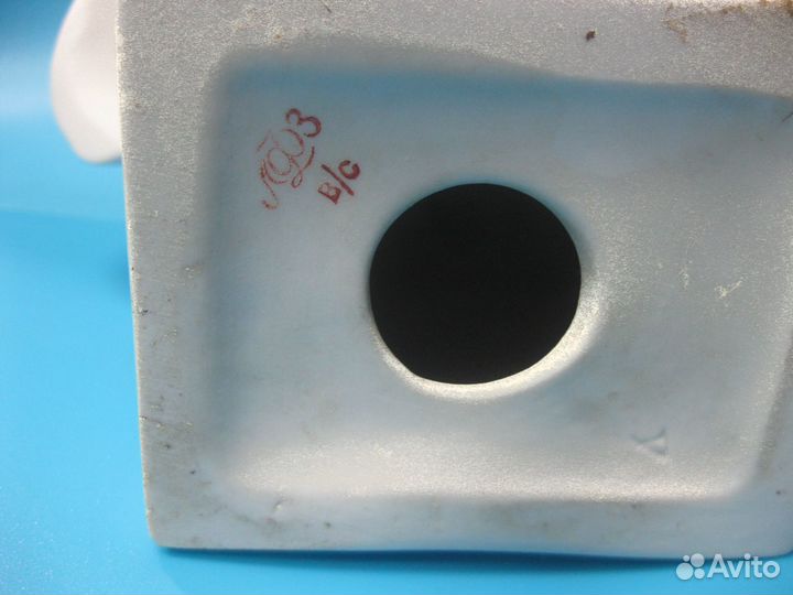 Бюст В.И.Ленина лфз бисквитный фарфор