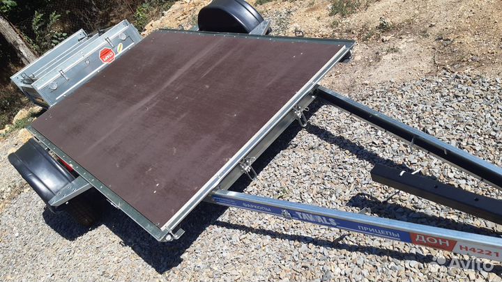 Легковой прицеп платформа