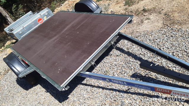 Легковой прицеп платформа
