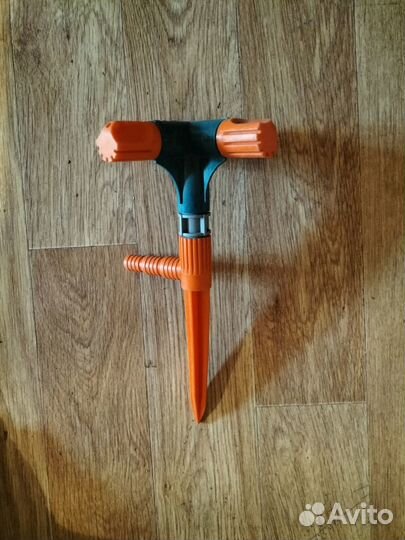 Лопаты, грабли, барабалки и насадка для полива