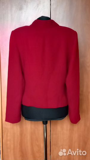 Пиджаки, жакеты, кардиганы женские