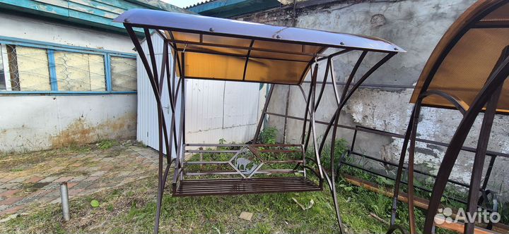 Качели скамейки столики из металла