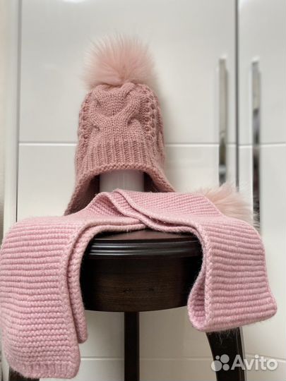 Шапка с шарфом