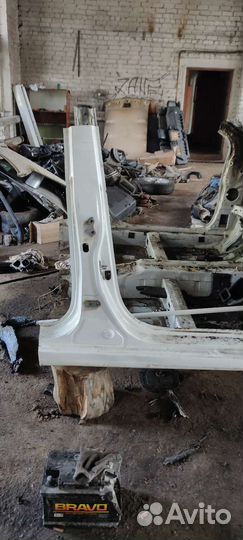 Стойка правая-левая средняя Hyundai Solaris