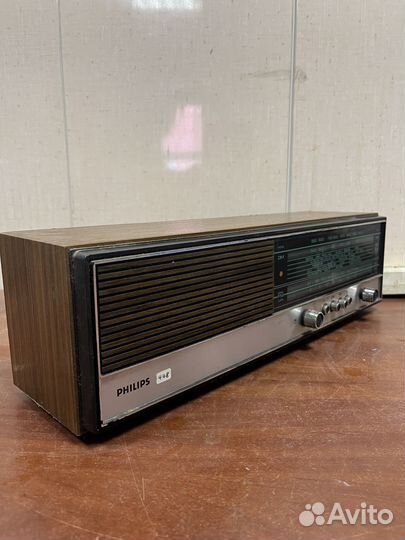 Приёмник Philips FTZ U 121. 195