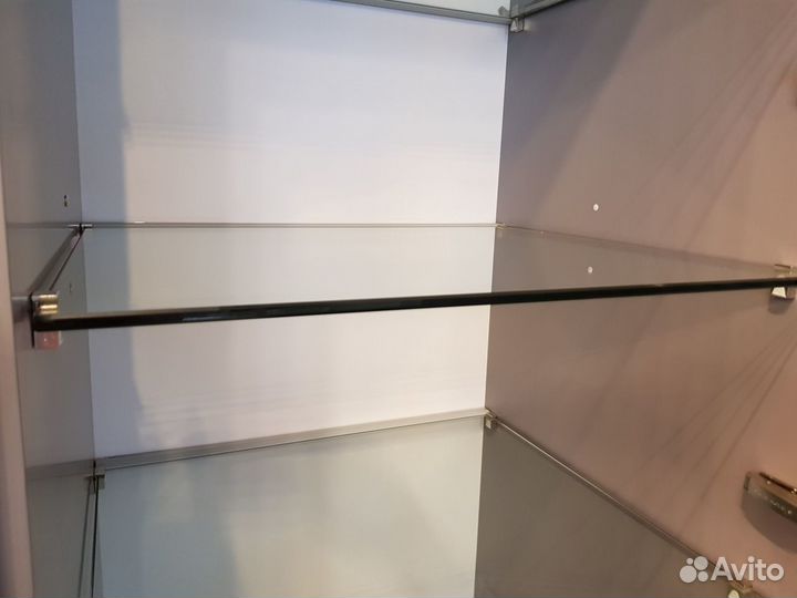 Стеклянные полки новые