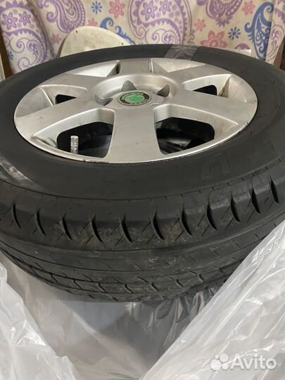 Диски оригинальные r15 с резиной