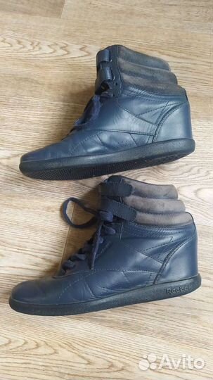 Кроссовки сникерсы reebok