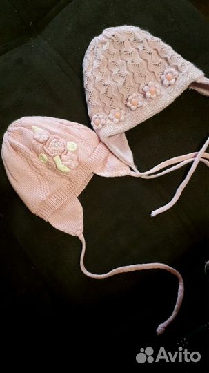 Шапочки 2шт на новорожденую девочку осень-весна