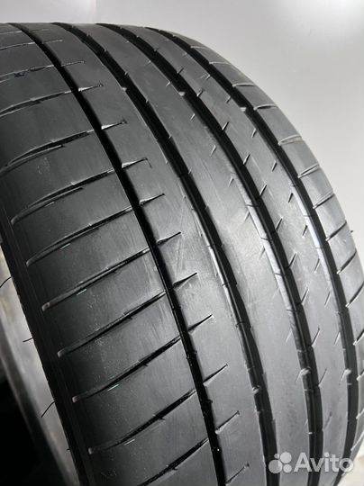 Michelin Pilot Sport 4 S 285/35 R22 и 315/30 R22