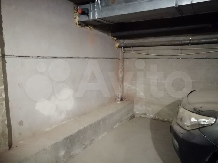 Машиноместо, 30 м²